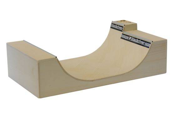 Blackriver Half-Pipe Fingerboard Rampası 1 Blackriver Half-Pipe Fingerboard Rampası