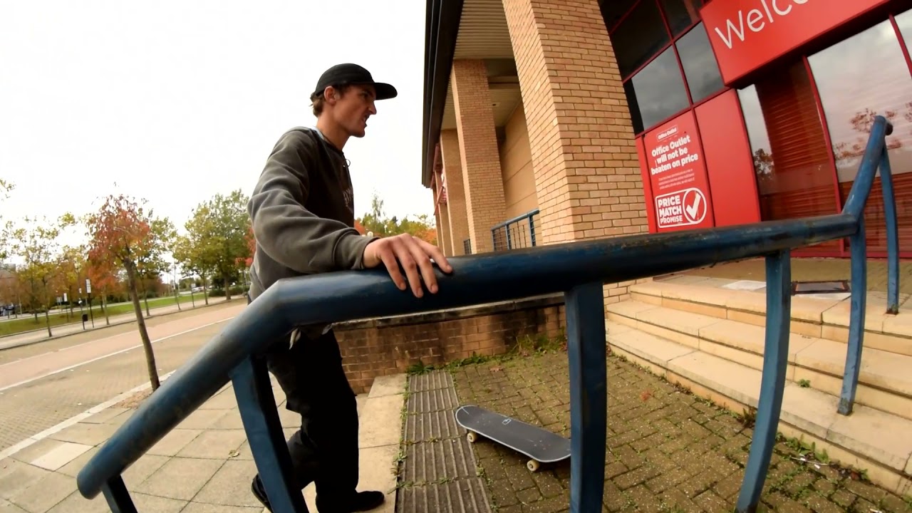 JOE HINSON – BRITANNIA