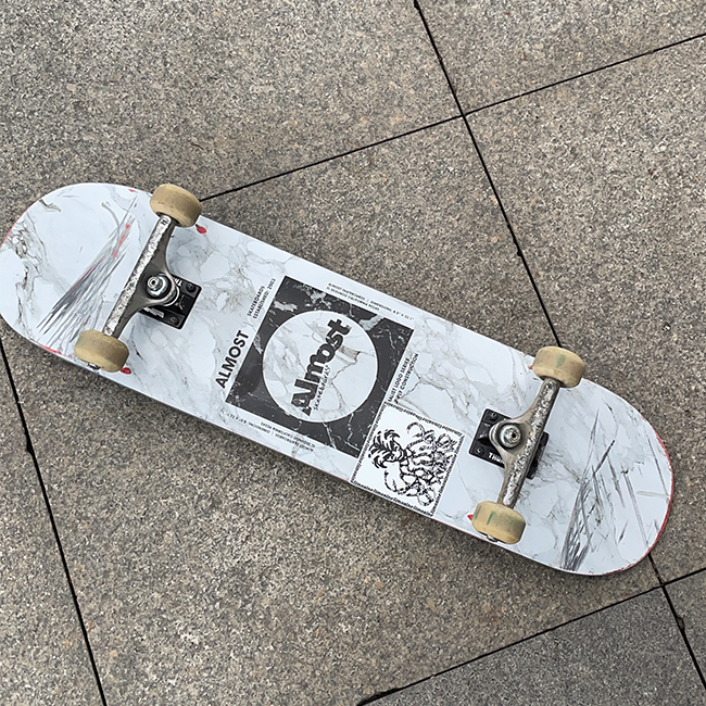 Almost 8,5 Minimalist White Black R7 Deck 5 Almost 8,5 Minimalist White Black R7 Deck - Görsel 5