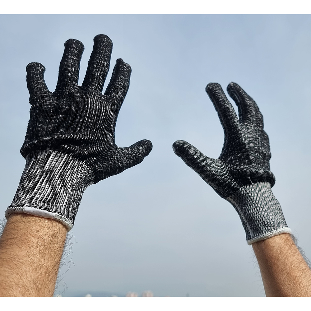 Iron Bear Slayer Eldiven