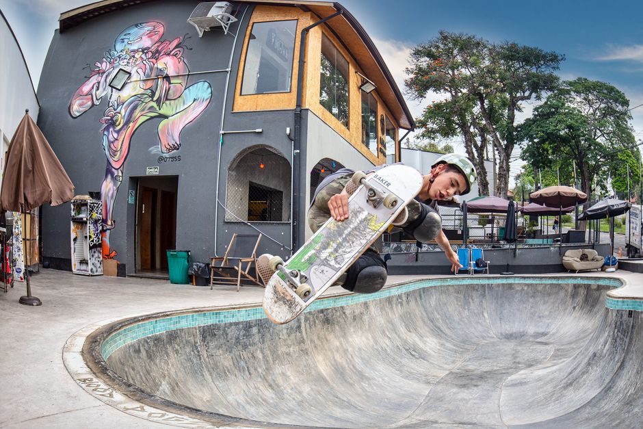 Tristan Rennie’nin Havuz Hareketleri: Pool Skating Ustası
