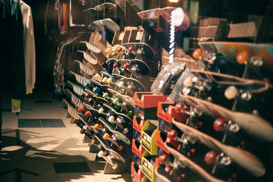 Nike SB Beyond Store: Sonsuz Çizgiler ve Efsanevi Kaykaycılar