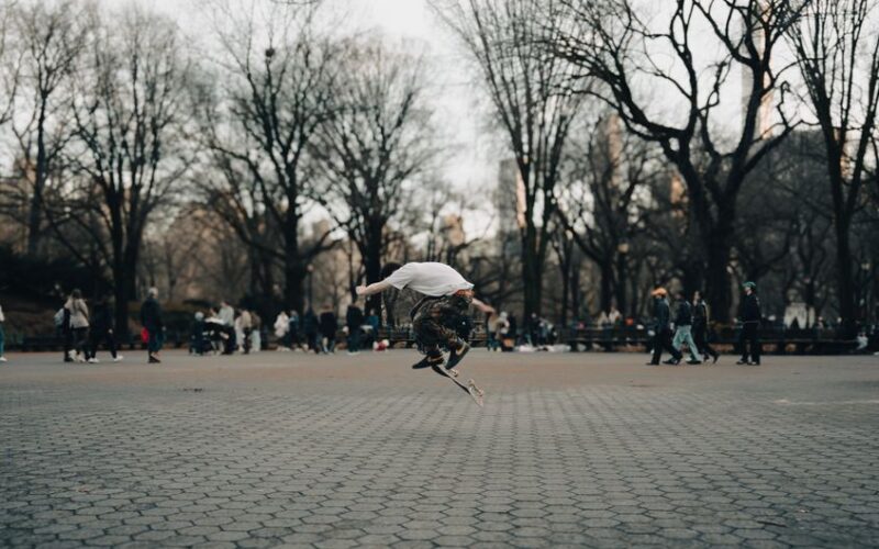 Evan Mock x Zoo York Koleksiyonu: Moda ve Kaykay Buluşuyor