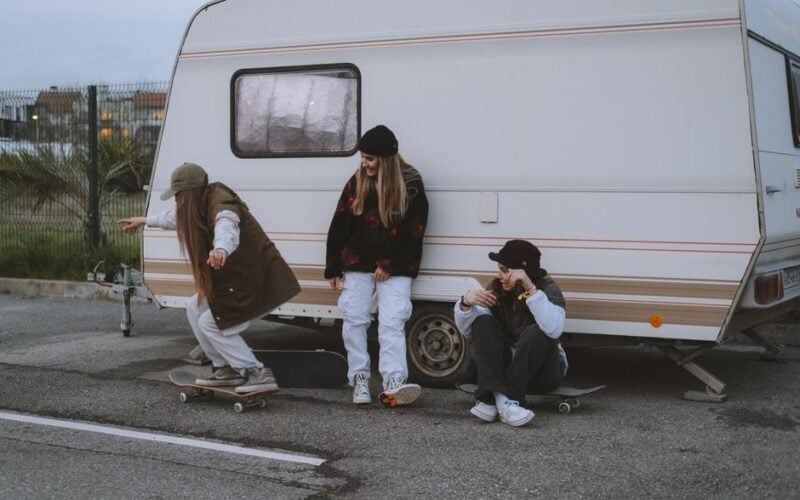 Fugazi x Vans İşbirliği: Punk Kültürü ve Kaykay Ayakkabısının Çatışması